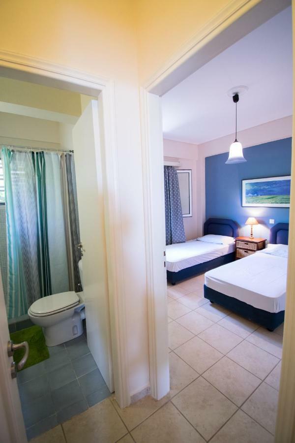 Beach House Near Athens Agia Marina  Екстер'єр фото
